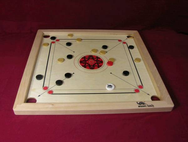 Carrom Family naturfarbig Grösse: 65x65 cm